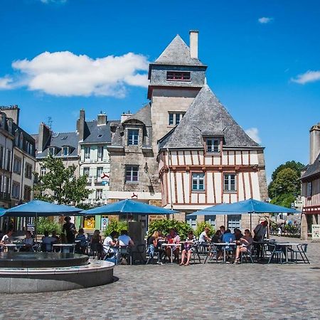 Quimper: T3 Avec Vue Cathedrale Proche Gare Apartment Bagian luar foto