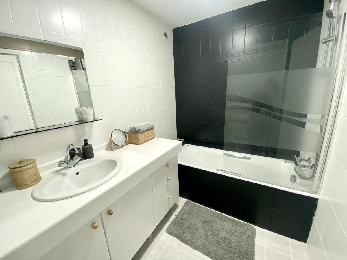 Quimper: T3 Avec Vue Cathedrale Proche Gare Apartment Bagian luar foto
